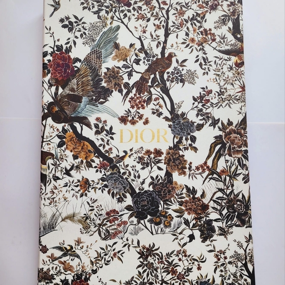 Dior Embroidered Round Fan - Picture 4 of 4